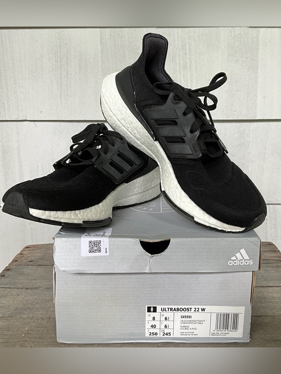 adidas Shoes - New Adidas Black Ultraboost 22 Running Shoes Women's Size 8
